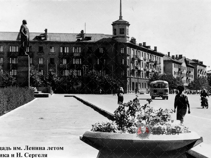 1970 г. примерно. Пл. Ленина летом